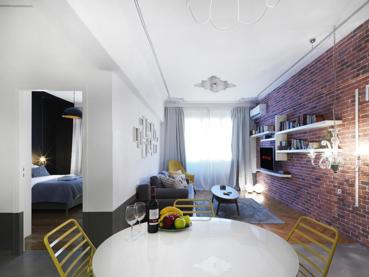 Athenian Apartment In The Center With Jacuzzi מראה חיצוני תמונה