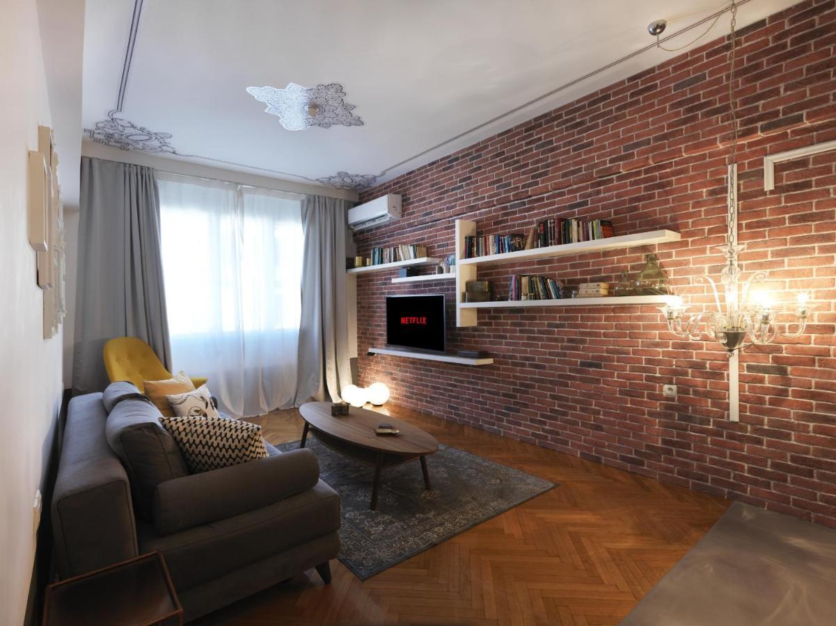 Athenian Apartment In The Center With Jacuzzi מראה חיצוני תמונה