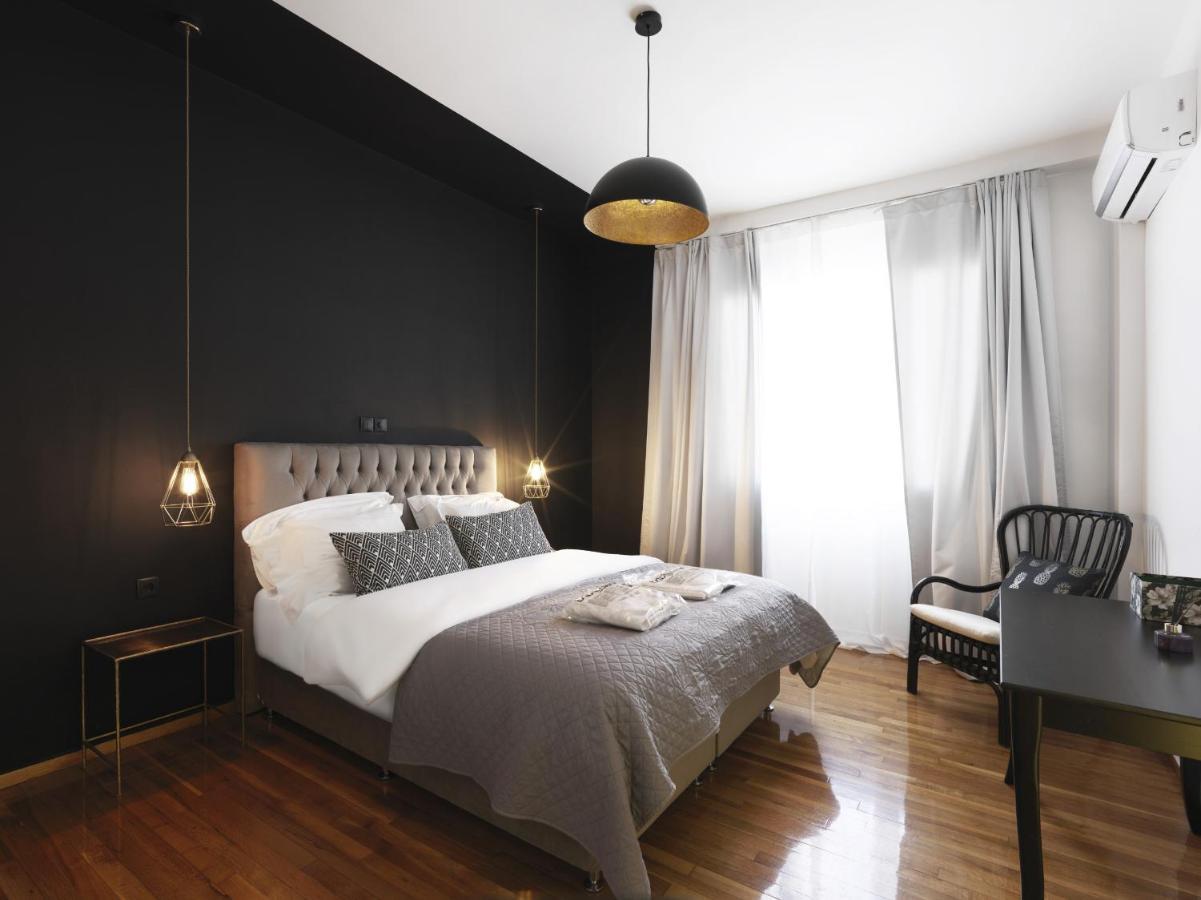 Athenian Apartment In The Center With Jacuzzi מראה חיצוני תמונה