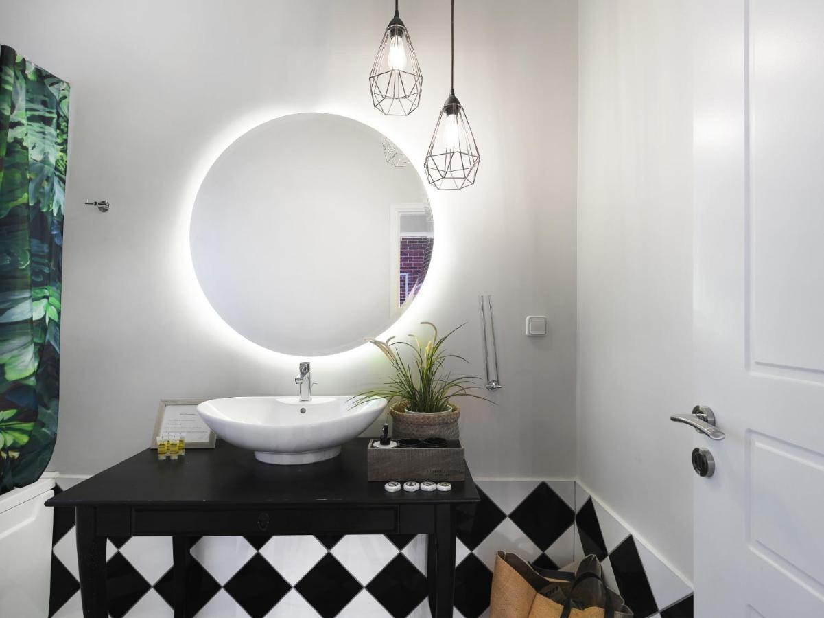 Athenian Apartment In The Center With Jacuzzi מראה חיצוני תמונה